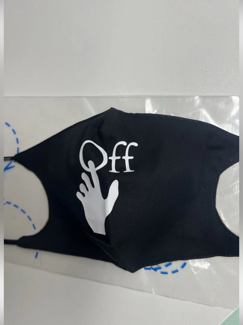 Off White Face Mask Off Hand Logo White Black Size S/M Brand New with Tags